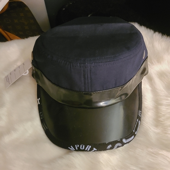 MILITARY STYLE FLAT TOP HAT - Picture 5 of 5